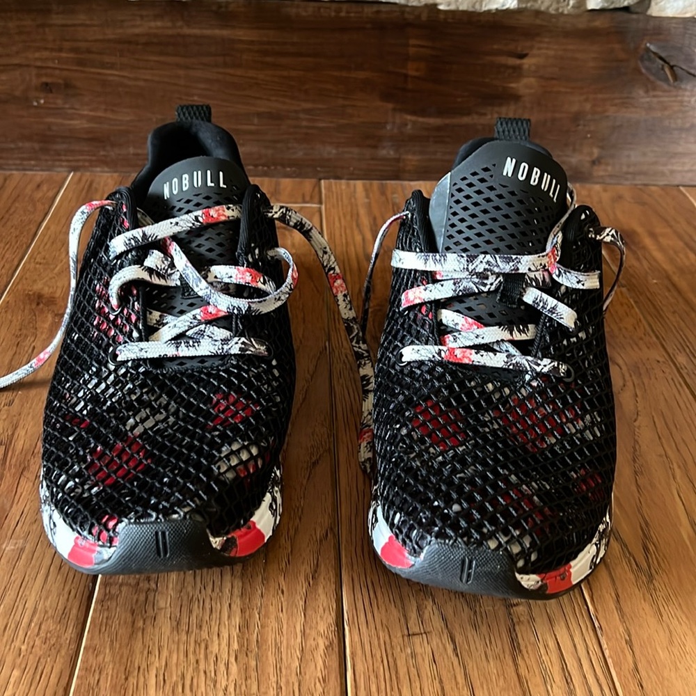 Nobull running shoes, like new